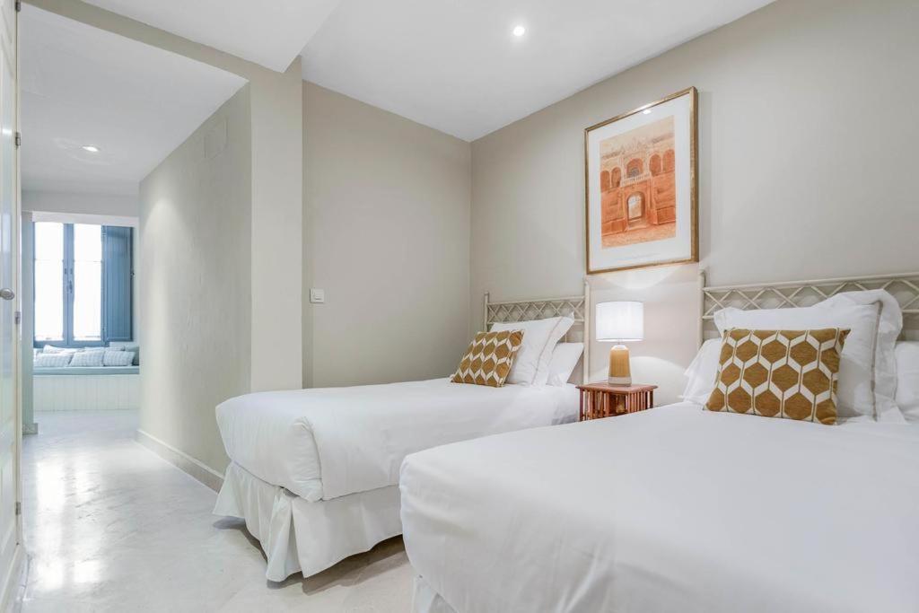 Fam Sevillian Townhouse Βίλα Σεβίλλη Εξωτερικό φωτογραφία