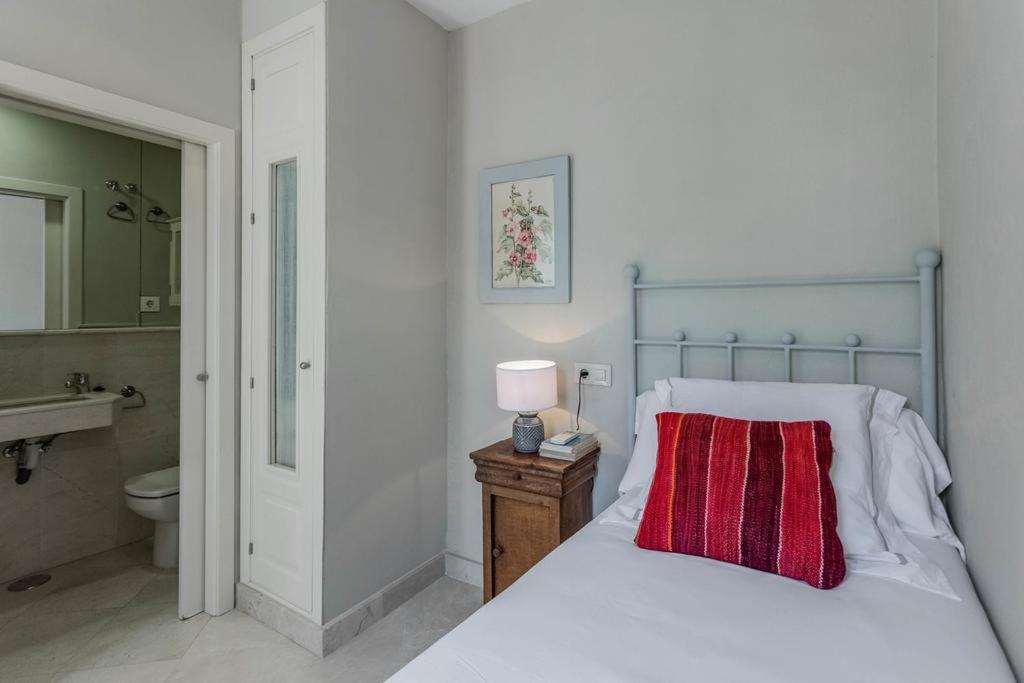 Fam Sevillian Townhouse Βίλα Σεβίλλη Εξωτερικό φωτογραφία