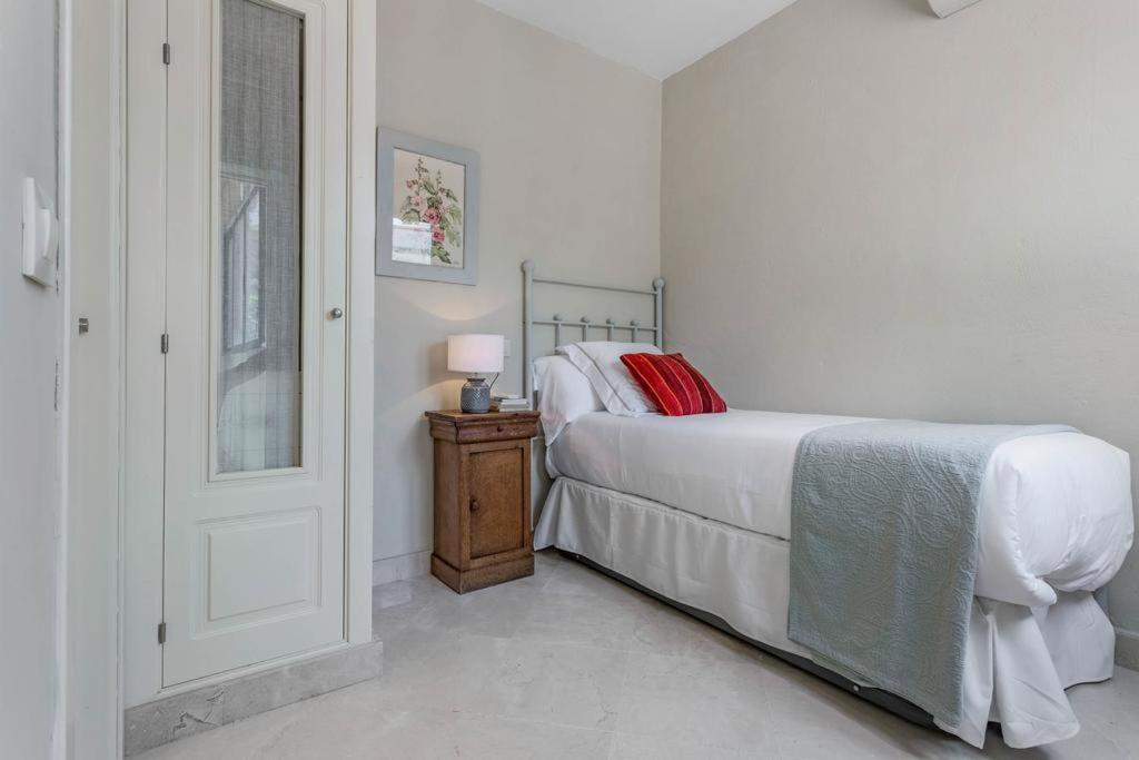 Fam Sevillian Townhouse Βίλα Σεβίλλη Εξωτερικό φωτογραφία