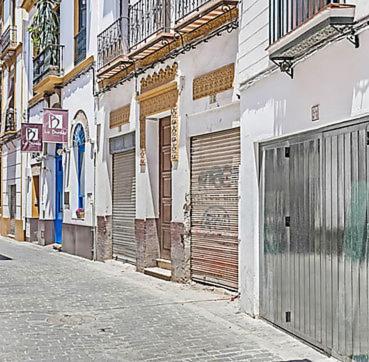 Fam Sevillian Townhouse Βίλα Σεβίλλη Εξωτερικό φωτογραφία