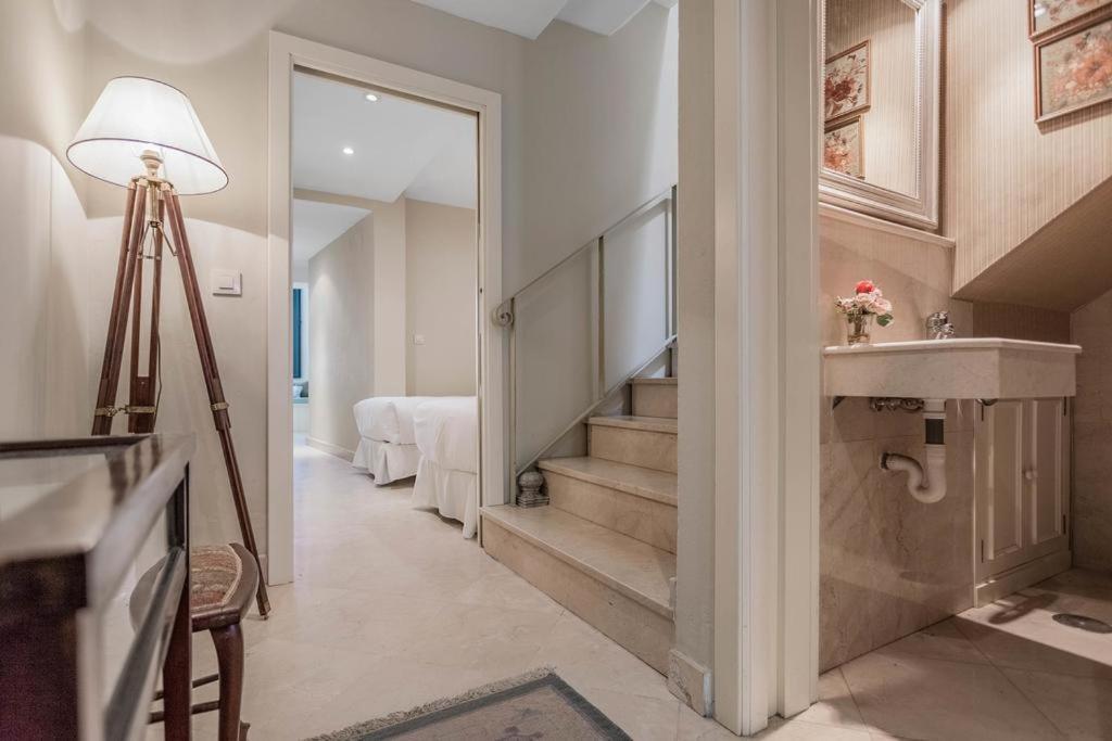 Fam Sevillian Townhouse Βίλα Σεβίλλη Εξωτερικό φωτογραφία