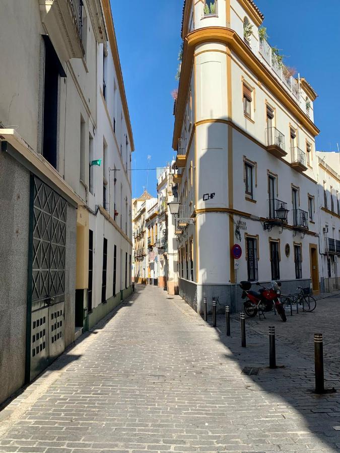Fam Sevillian Townhouse Βίλα Σεβίλλη Εξωτερικό φωτογραφία