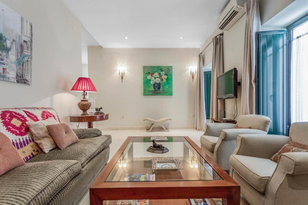 Fam Sevillian Townhouse Βίλα Σεβίλλη Εξωτερικό φωτογραφία